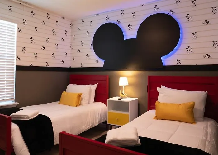 706 Brand New Near Disney