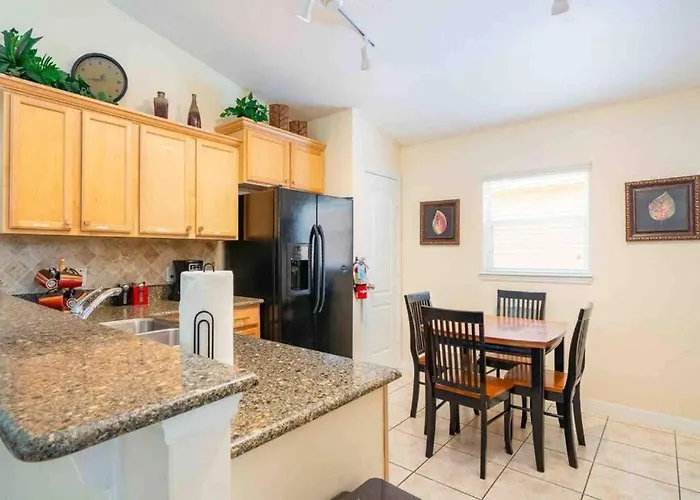 5 Bedroom, 7 Bed , 3 Bathroom Midterm Rental Home With Pool And Game Room, Near Disney